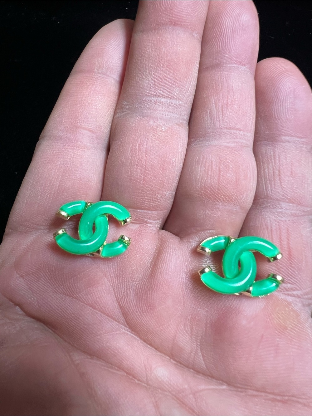 ChaneI Lucite Green With Gold - Tone Stud Earrings For Pierced Ears NEW !